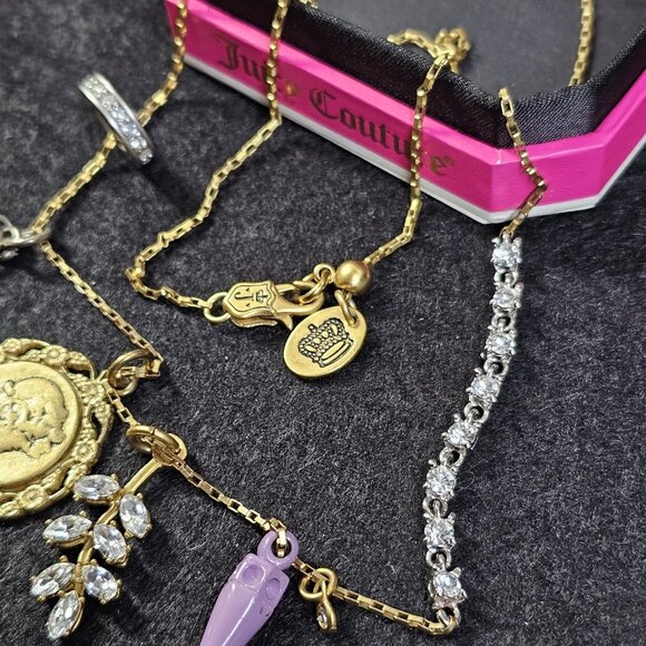 Authentic Juicy Courture Necklace With Lots Of Charms And Pink Box - Picture 4 of 9